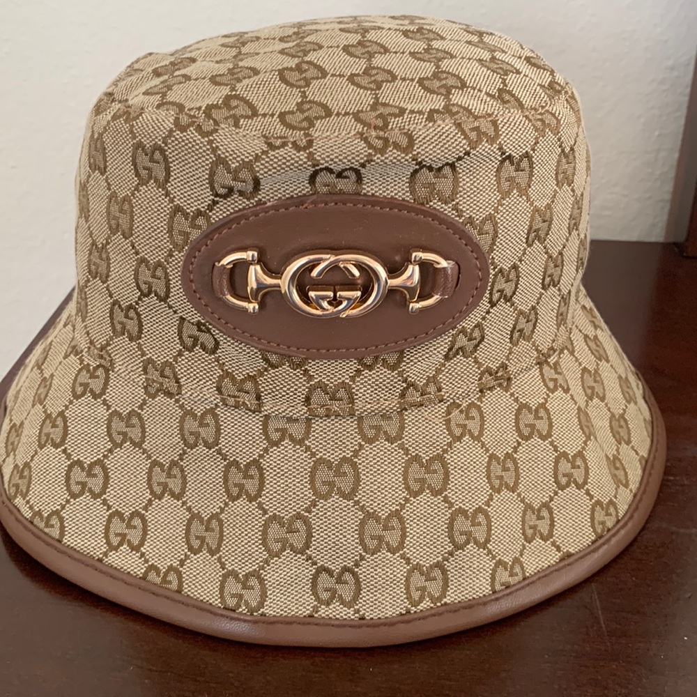 Bucket Hat